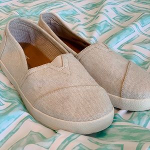 Toms canvas shoes